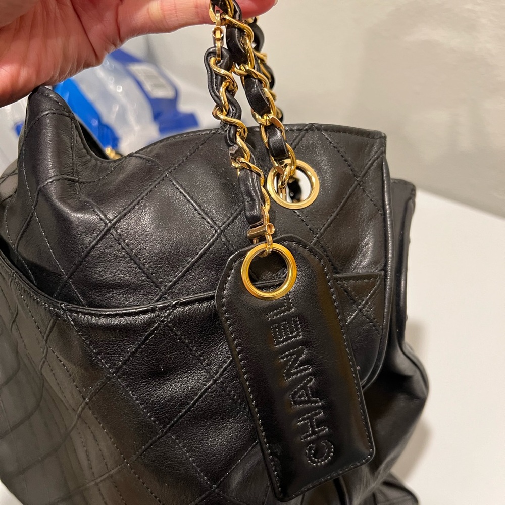 Chanel vintage tote - Picture 3 of 11